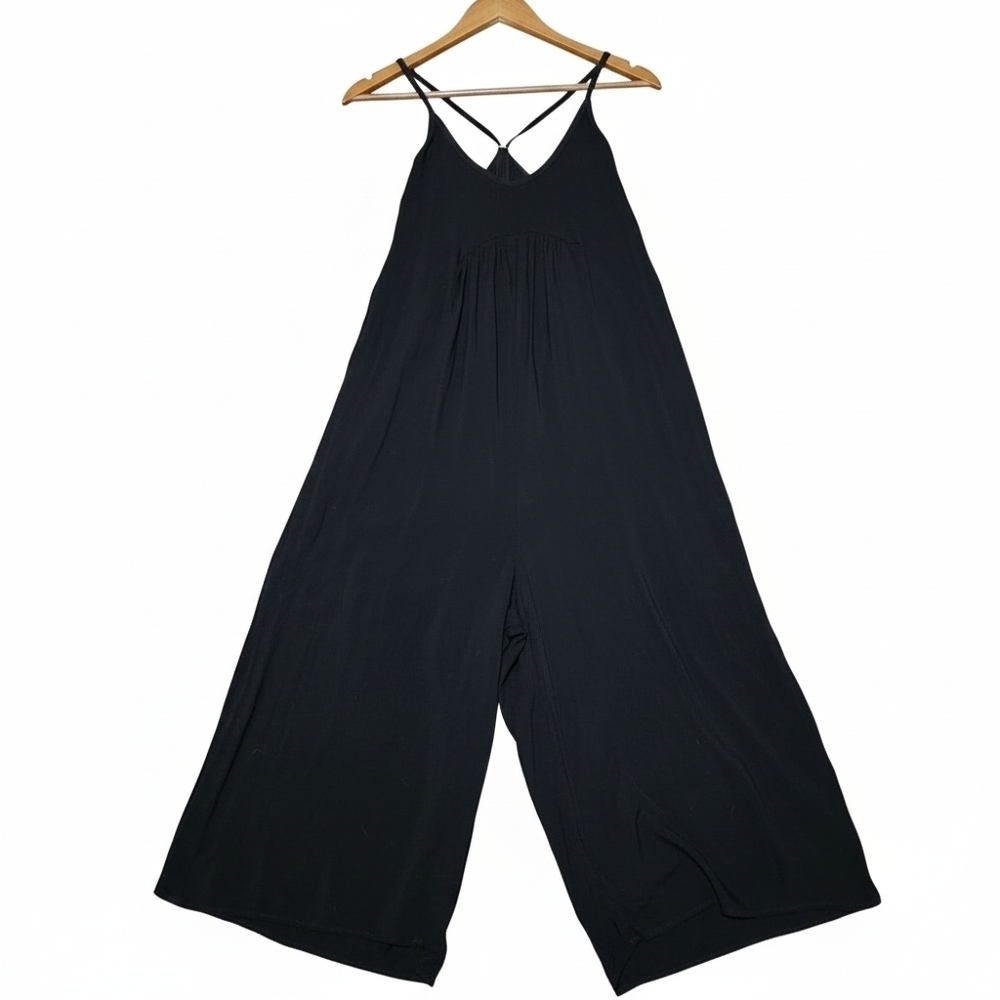 Black Romper Cropped Strappy Keyhole Back Size Xs - Picture 2 of 5